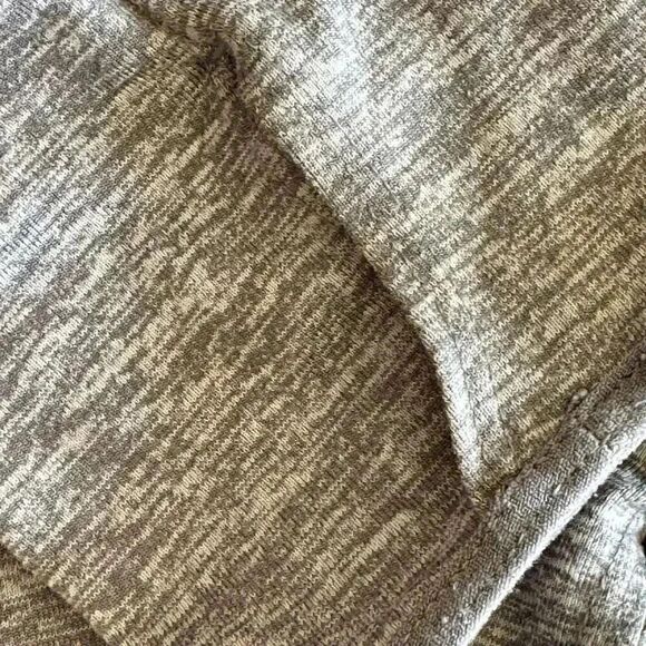 Nike Running Shirt Hooded Long Sleeve Zip Pocket Gray Stretch Top  SZXS #1965 - Picture 13 of 15